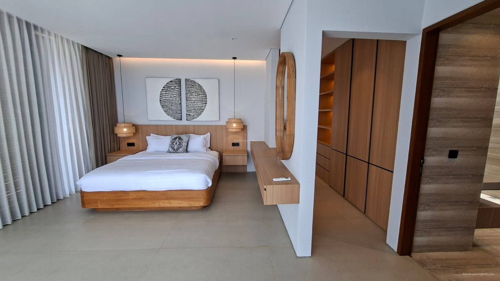 Villa baru Bale mansion kuta bali