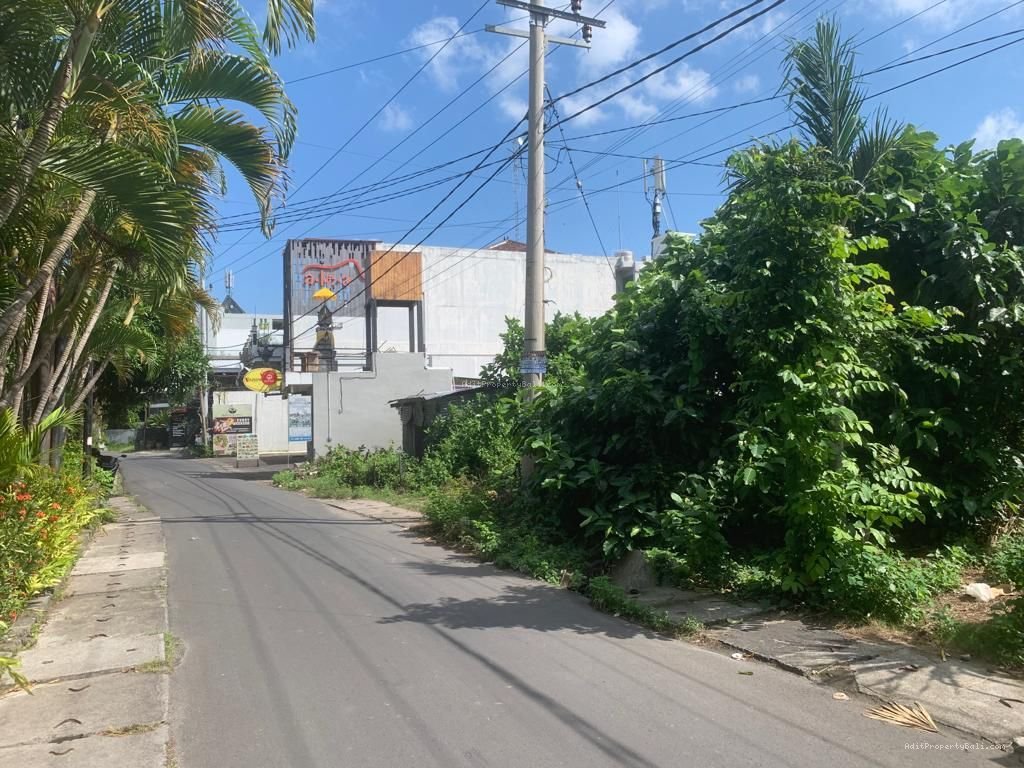 Tanah Premium Cendrawasih Petitenget Seminyak Badung