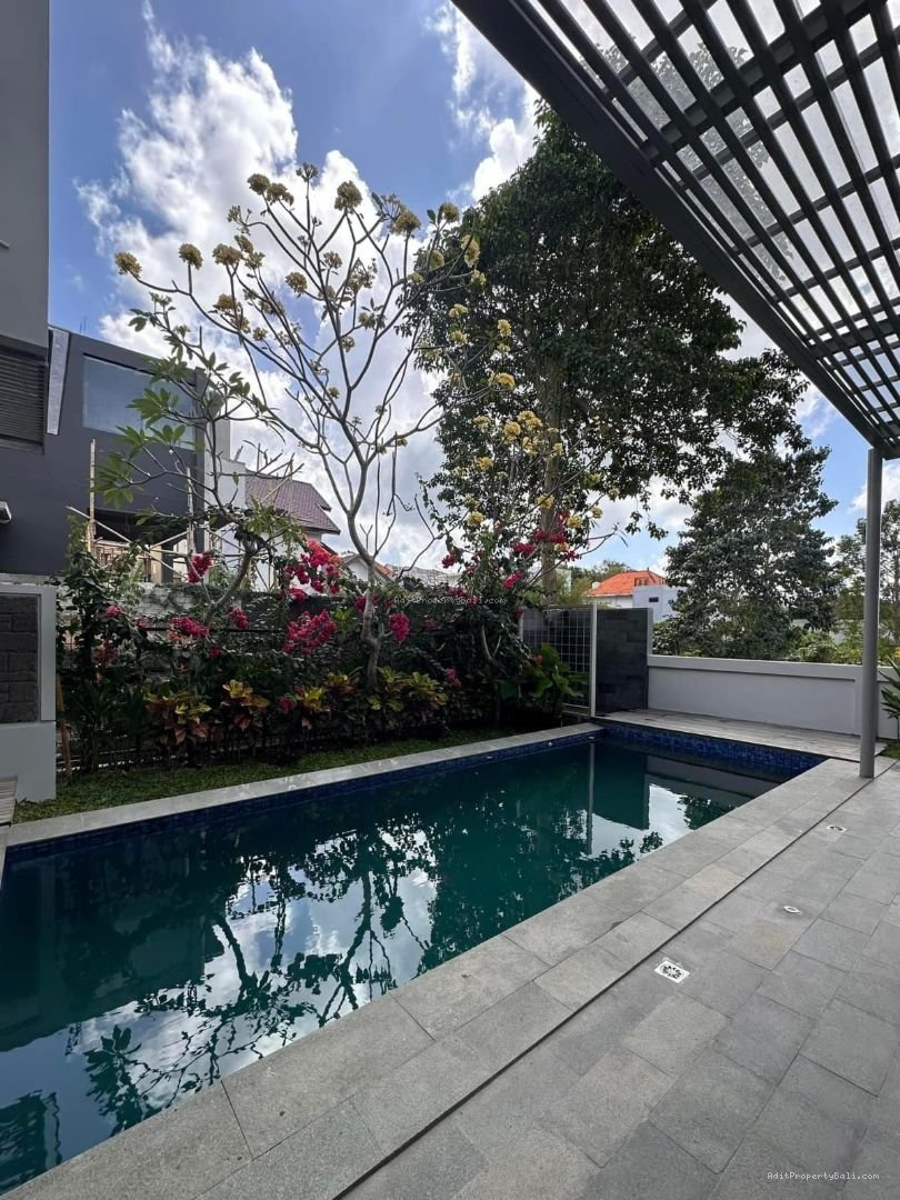 Villa Jimbaran Bawah Kuta Selatan Badung