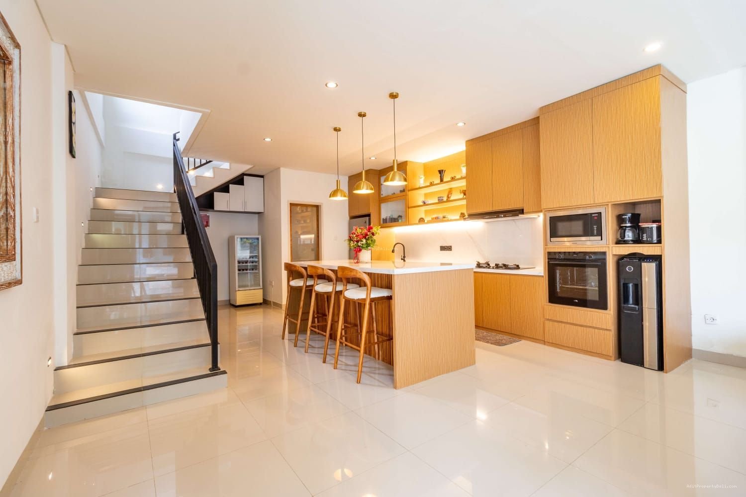 Villa Tumbak Bayuh Pererenan Badung Bali