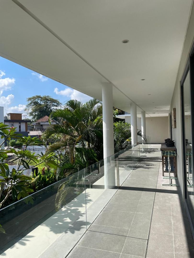 Villa Griya Mas Tumbak Bayuh Canggu Badung