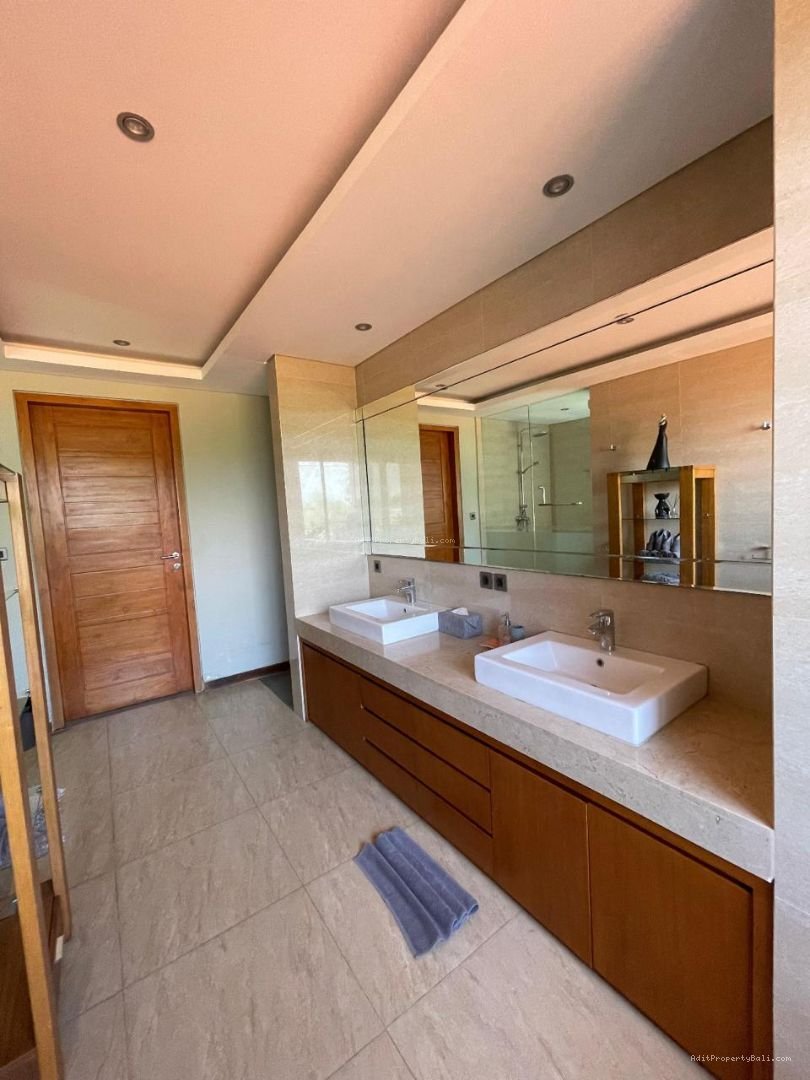 Villa Griya Mas Tumbak Bayuh Canggu Badung