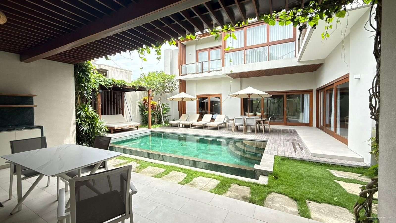 Villa Premium Umalas Bumbak Kerobokan Badung