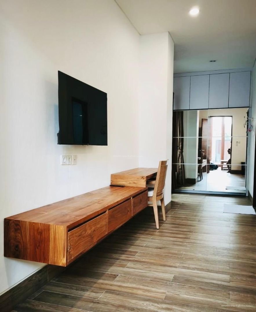 Villa Modern Taman Sari Kerobokan Badung