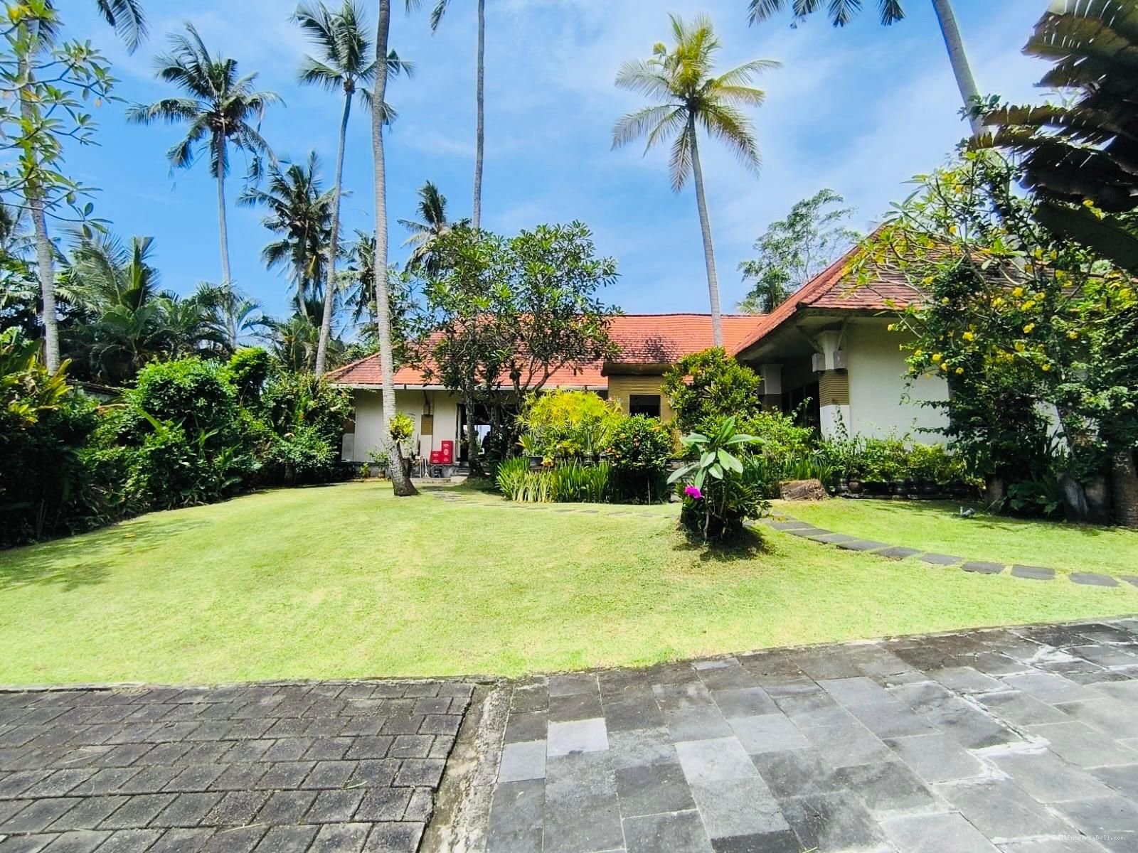 Villa beach front pantai bonian tabanan