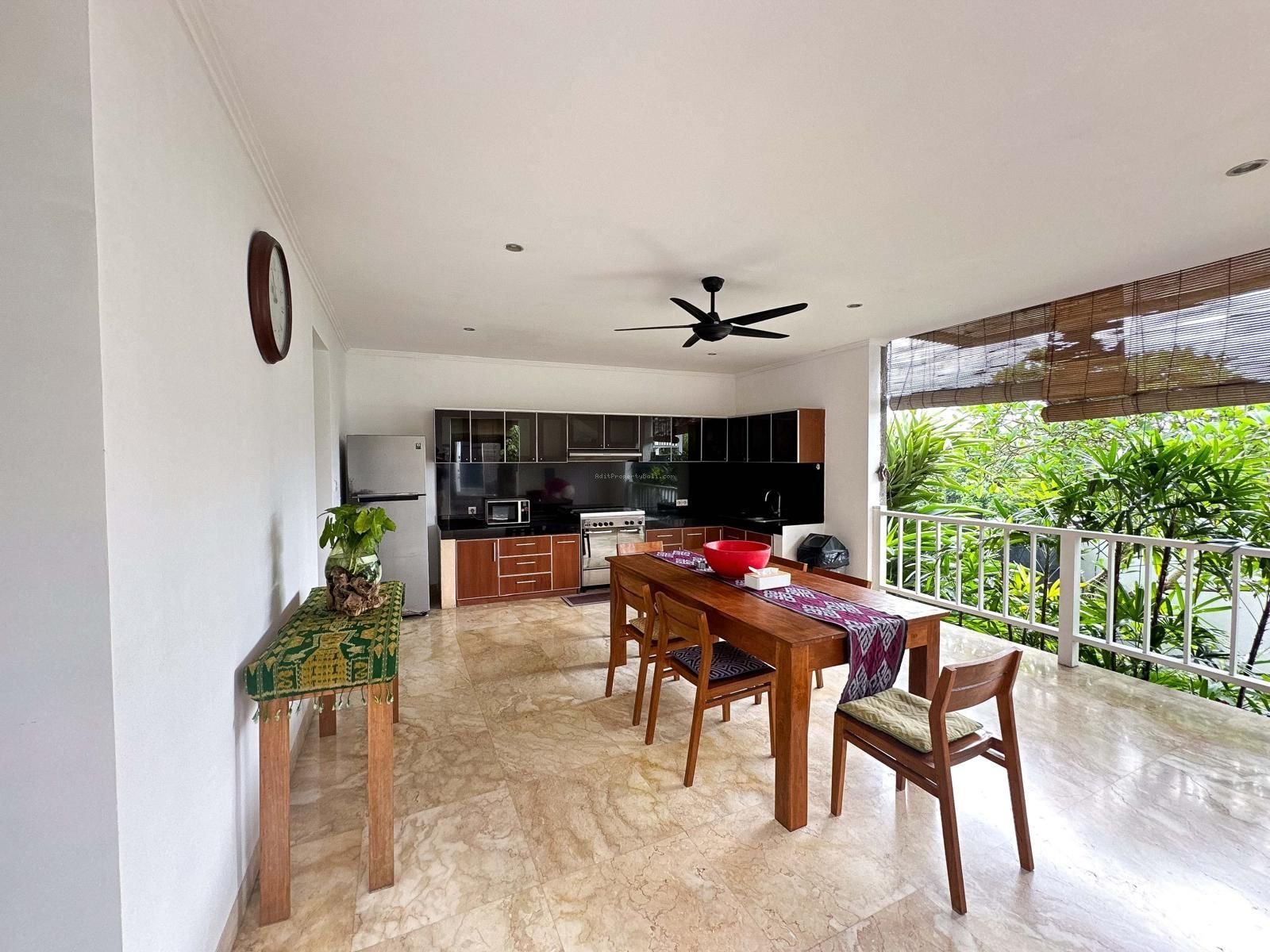 Villa Murah kayu tulang utara canggu