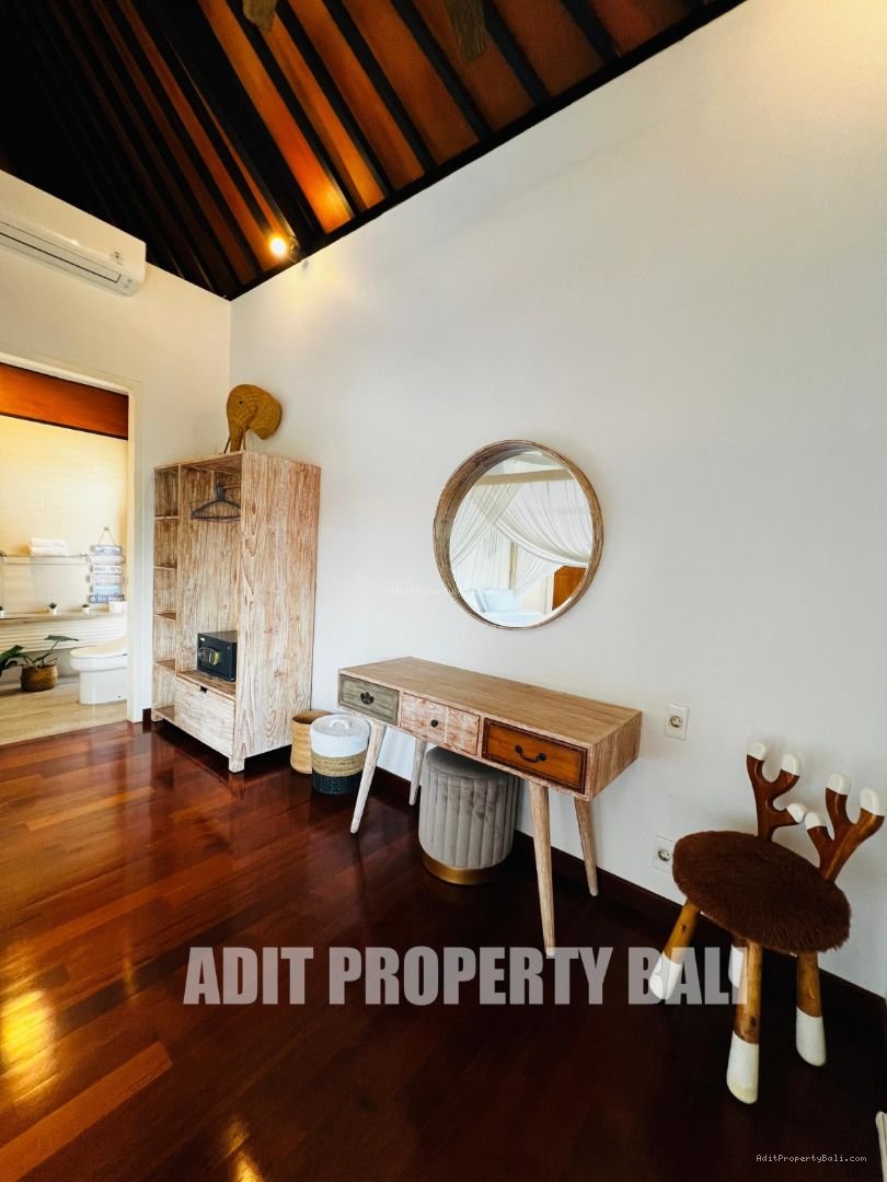 Villa modern bumbak umalas bali