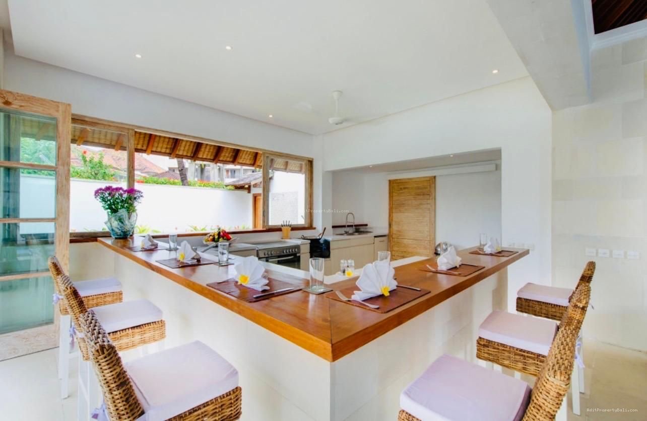Villa Kayu Aya Seminyak Bali