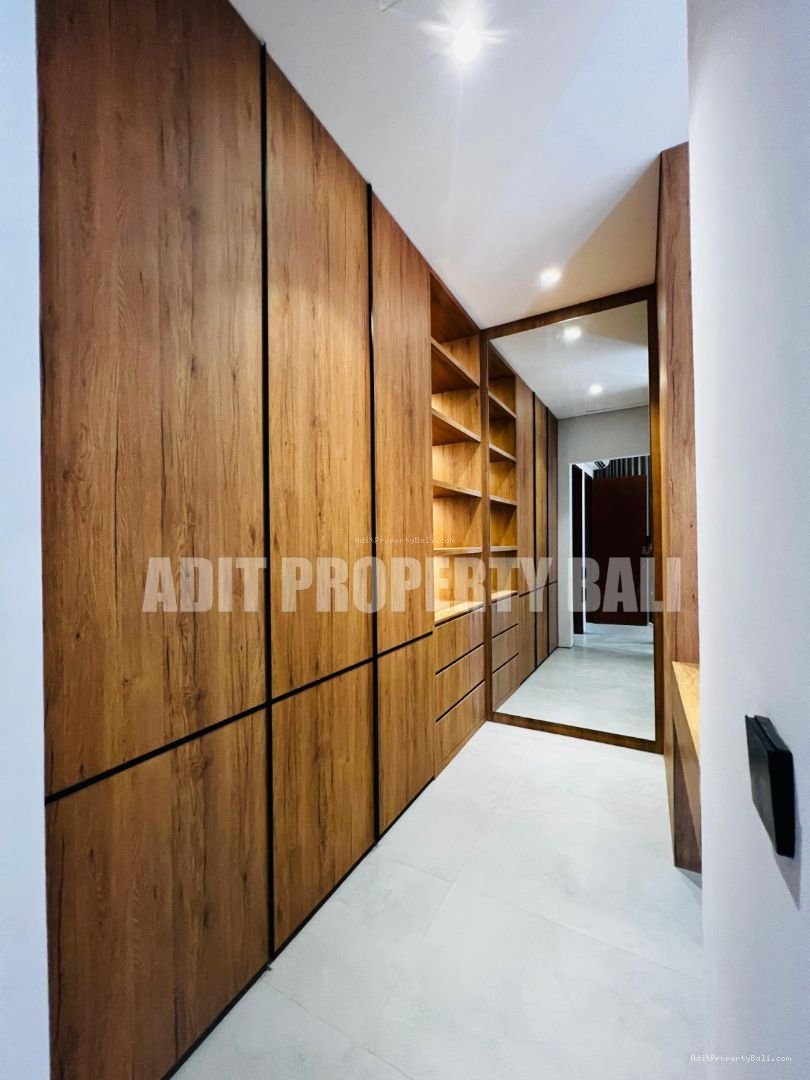 Villa Sunset Road Kuta Badung Bali