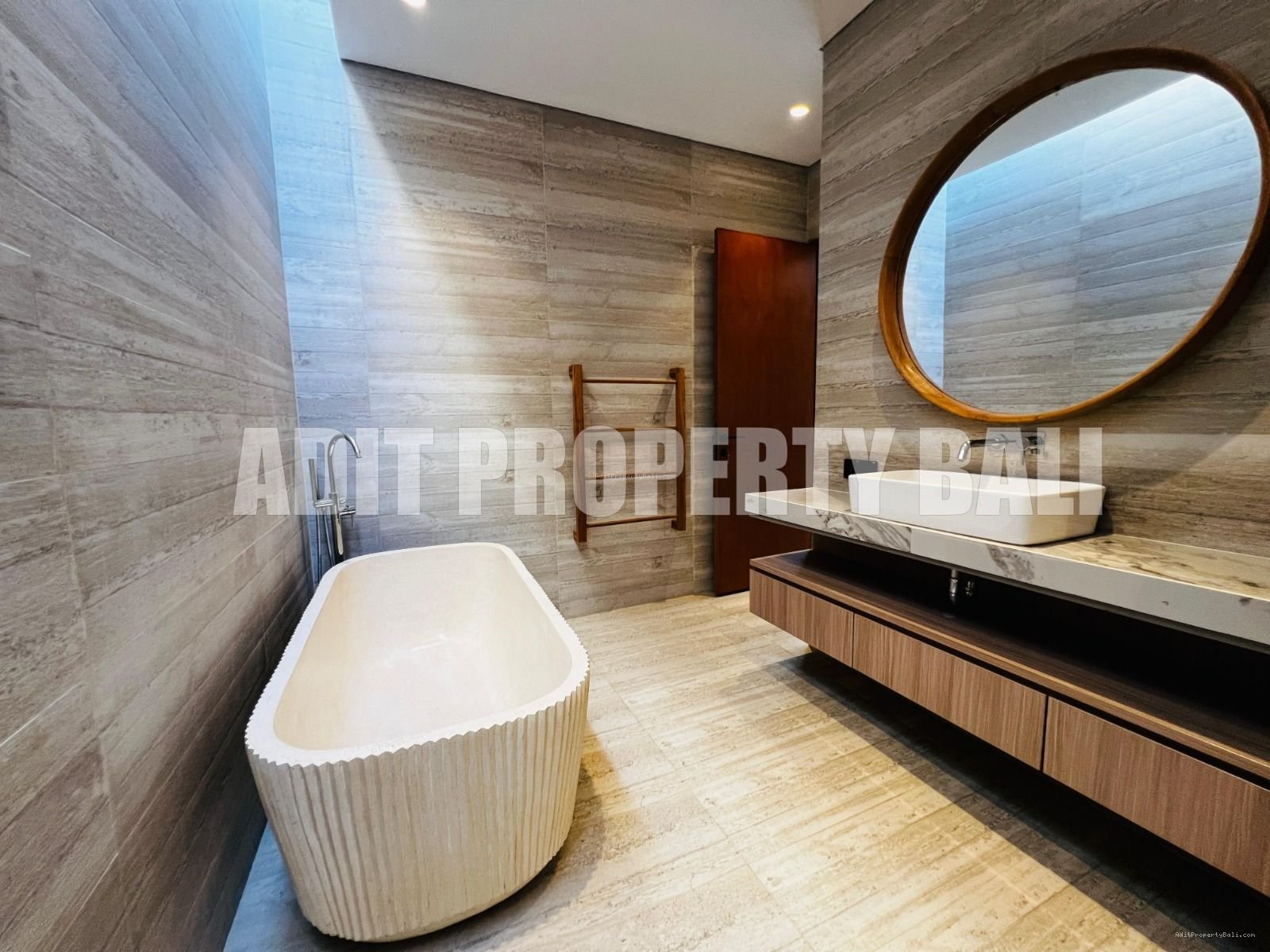 Villa Sunset Road Kuta Bali