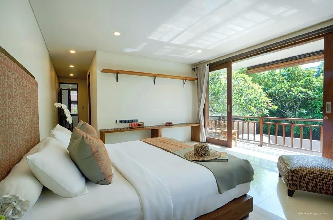 Villa Pantai Nyanyi Kediri Tabanan Bali