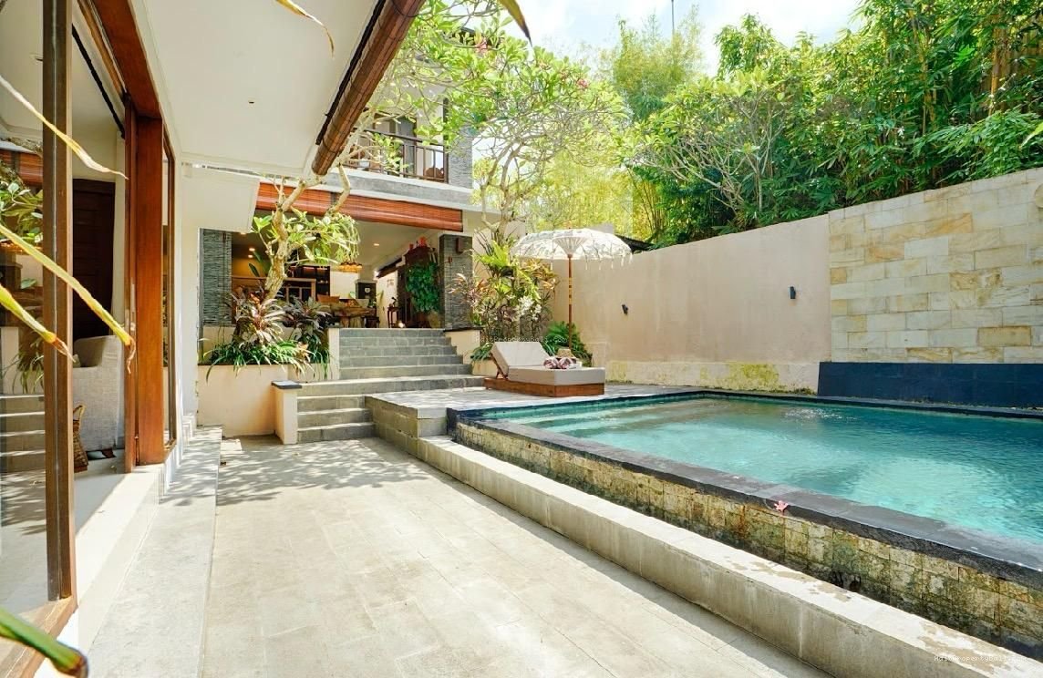 Villa Pantai Nyanyi Kediri Tabanan Bali