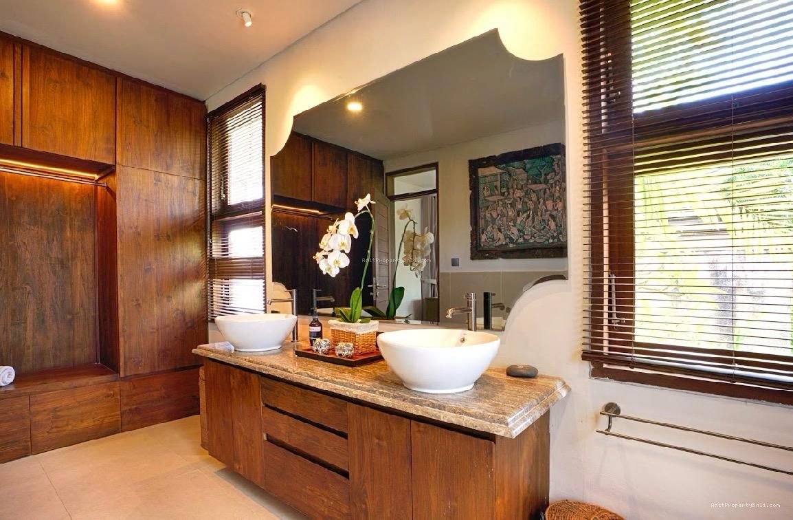 Villa Pantai Nyanyi Kediri Tabanan Bali