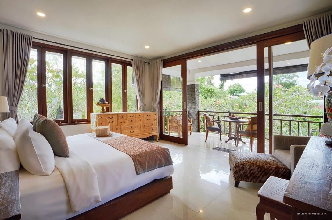 Villa Pantai Nyanyi Kediri Tabanan Bali