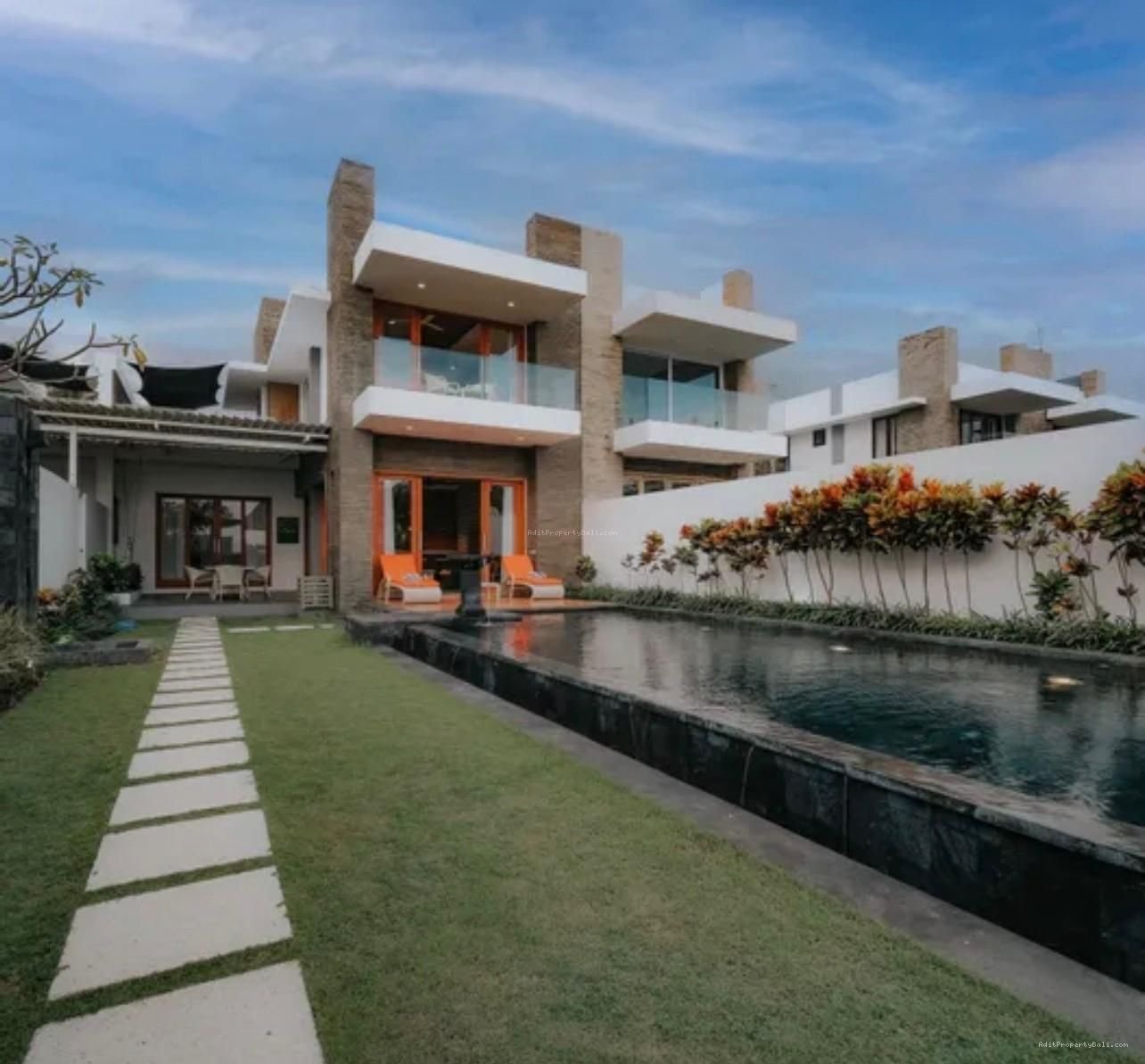 Villa tepi pantai keramas gianyar