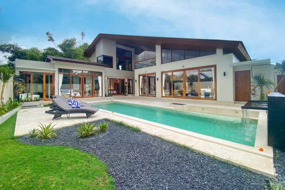 Villa 2 unit pantai berawa canggu