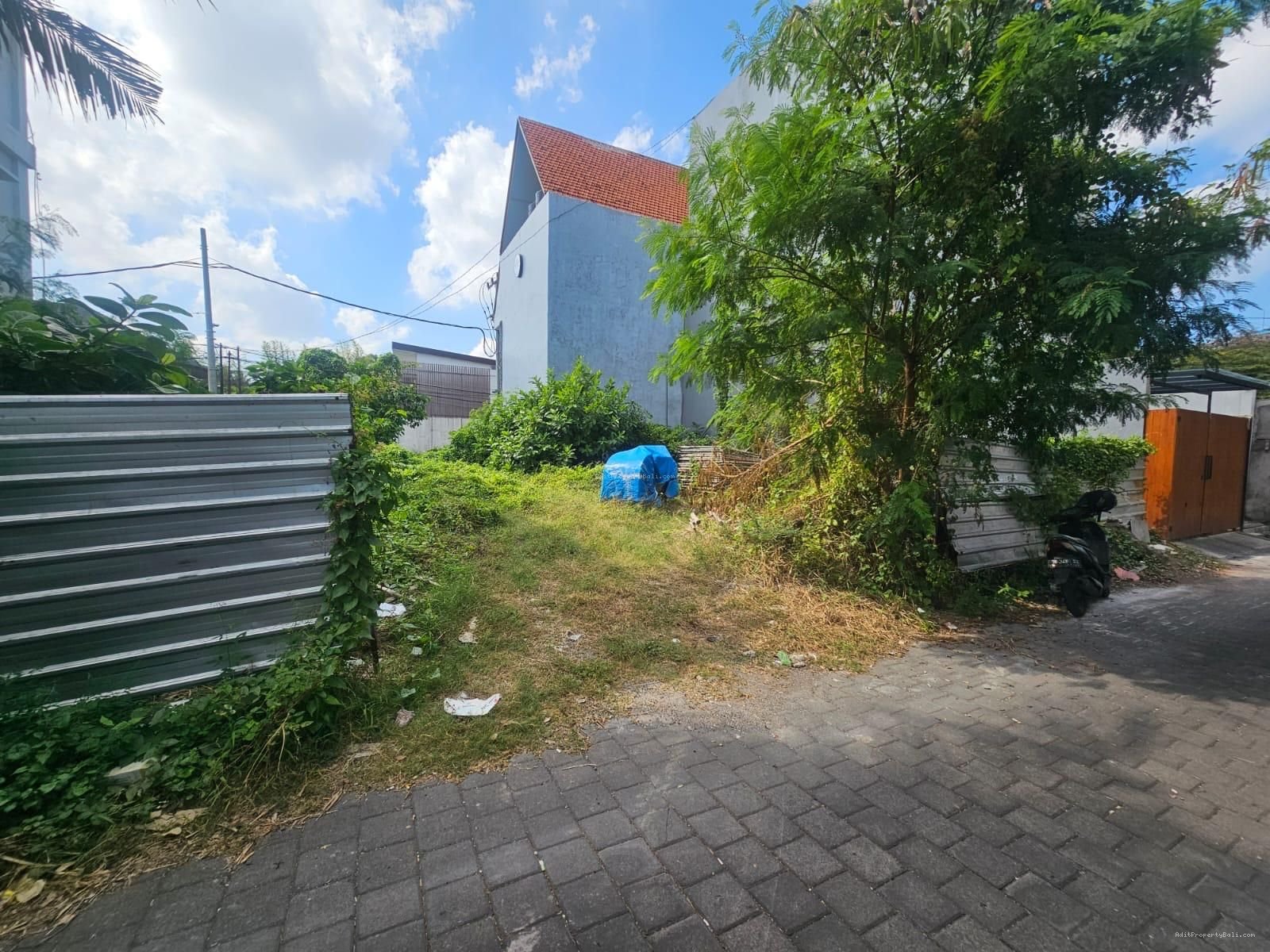 Tanah cendrawasih petitenget seminyak bali
