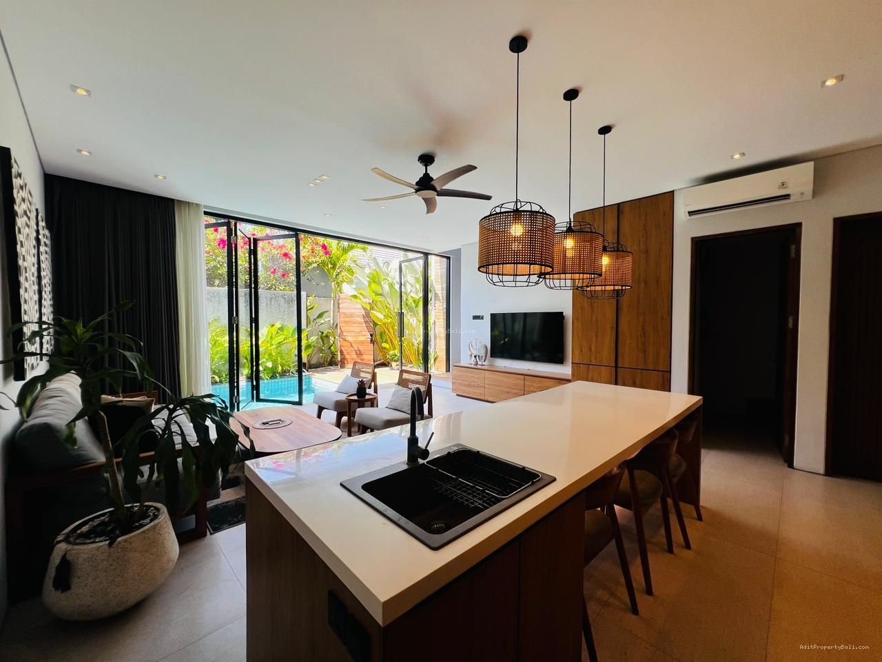 Villa kunti seminyak bali