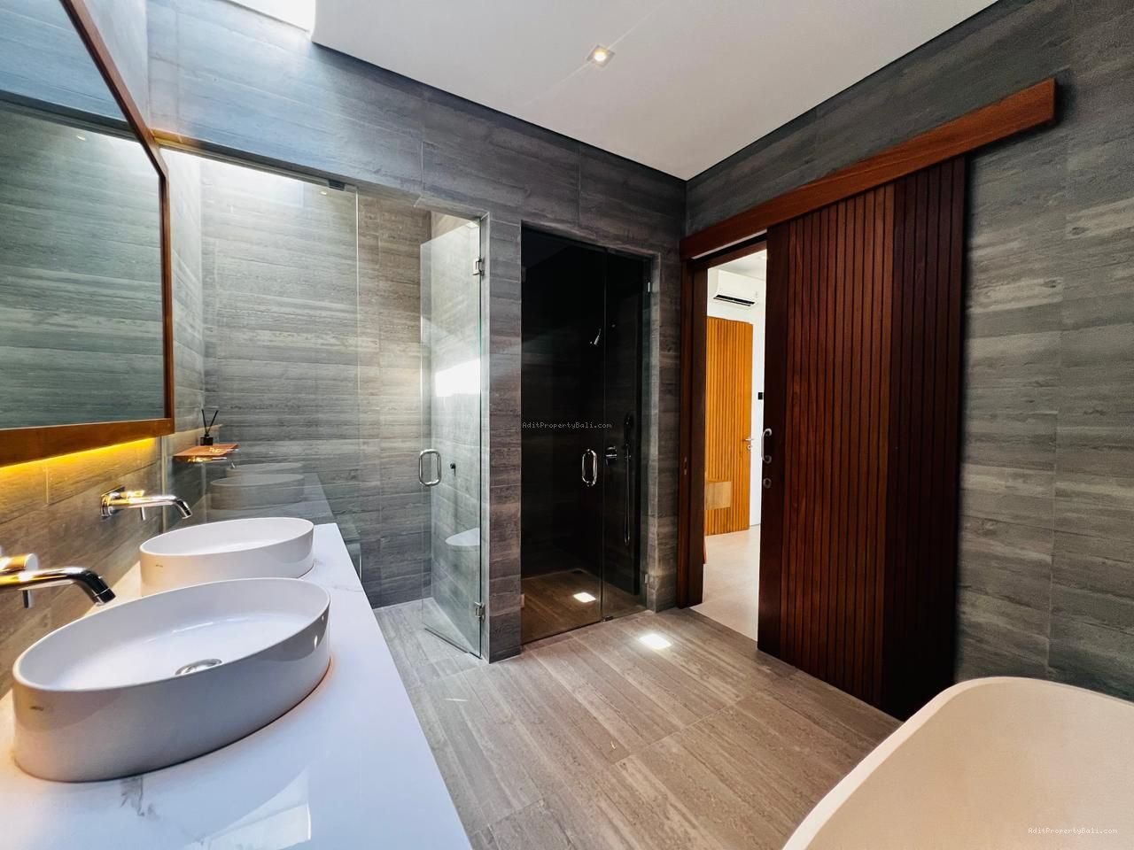 Villa kunti seminyak bali