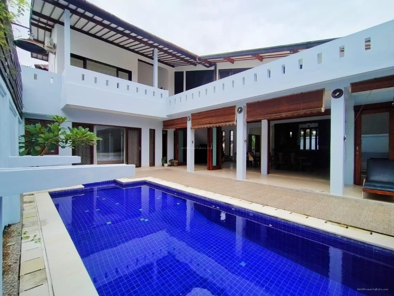 Rumah 2 Lantai Beranda Mumbul Nusa Dua Bali