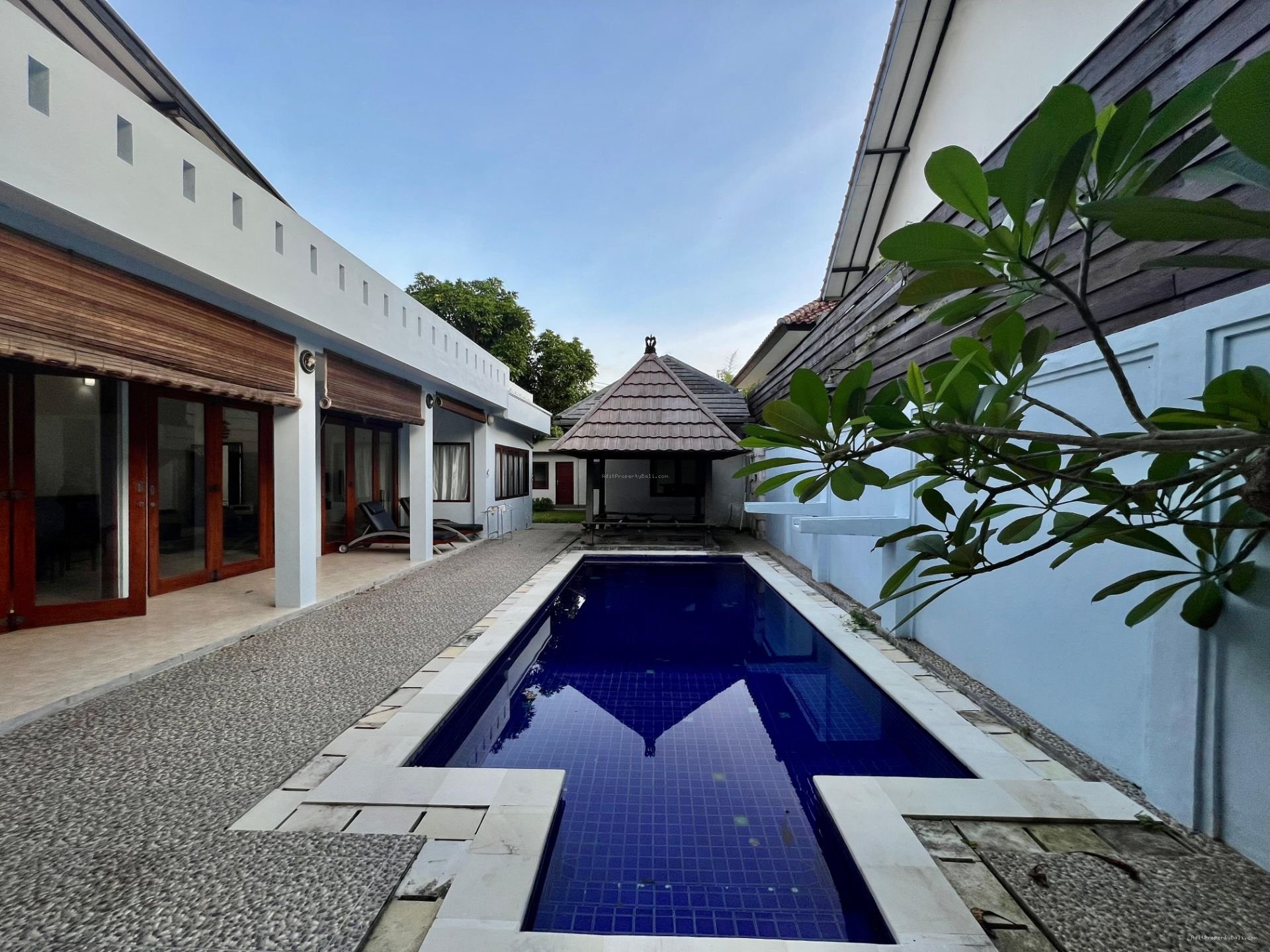 Rumah 2 Lantai Beranda Mumbul Nusa Dua Bali