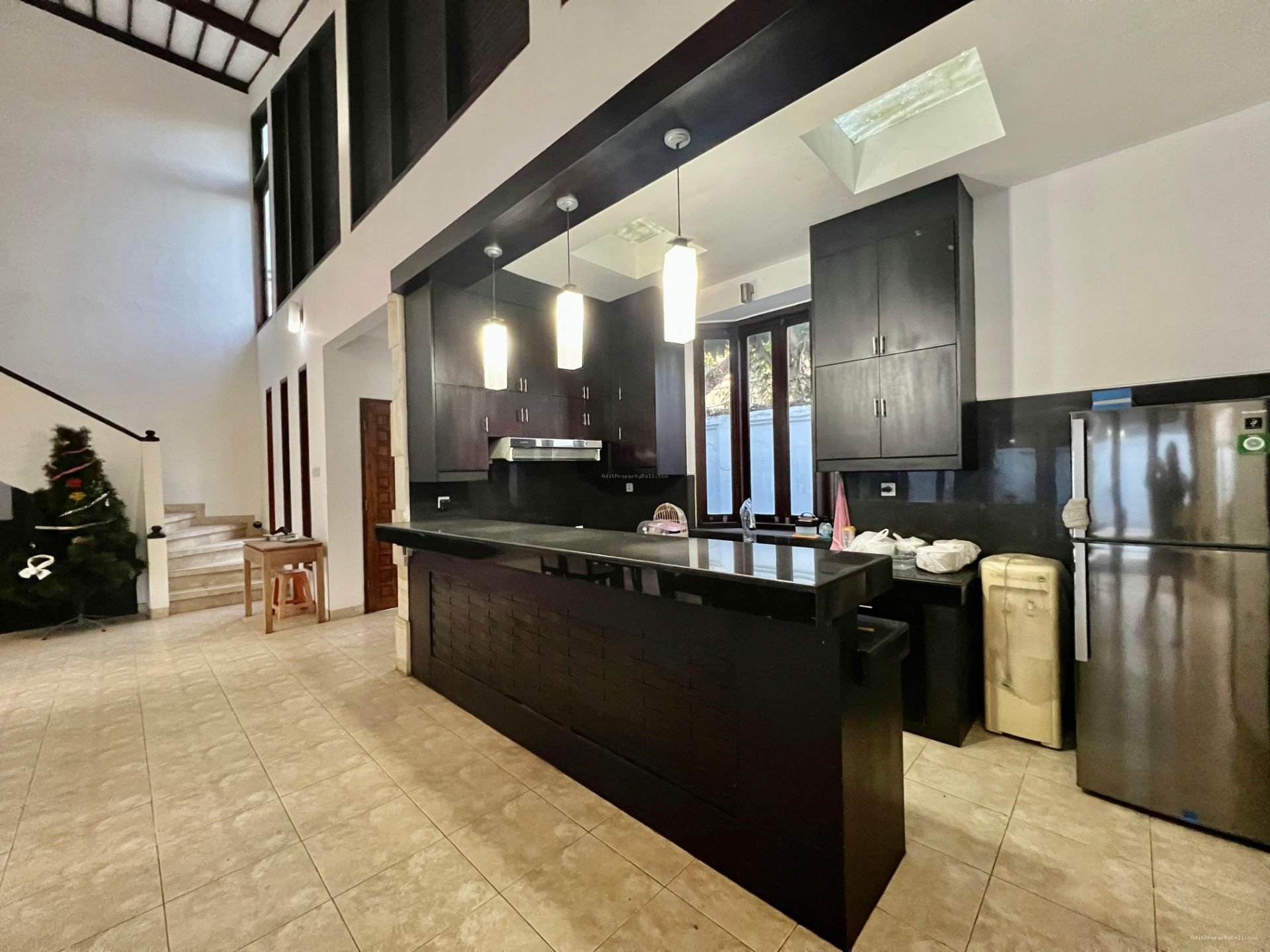 Rumah 2 Lantai Beranda Mumbul Nusa Dua Bali