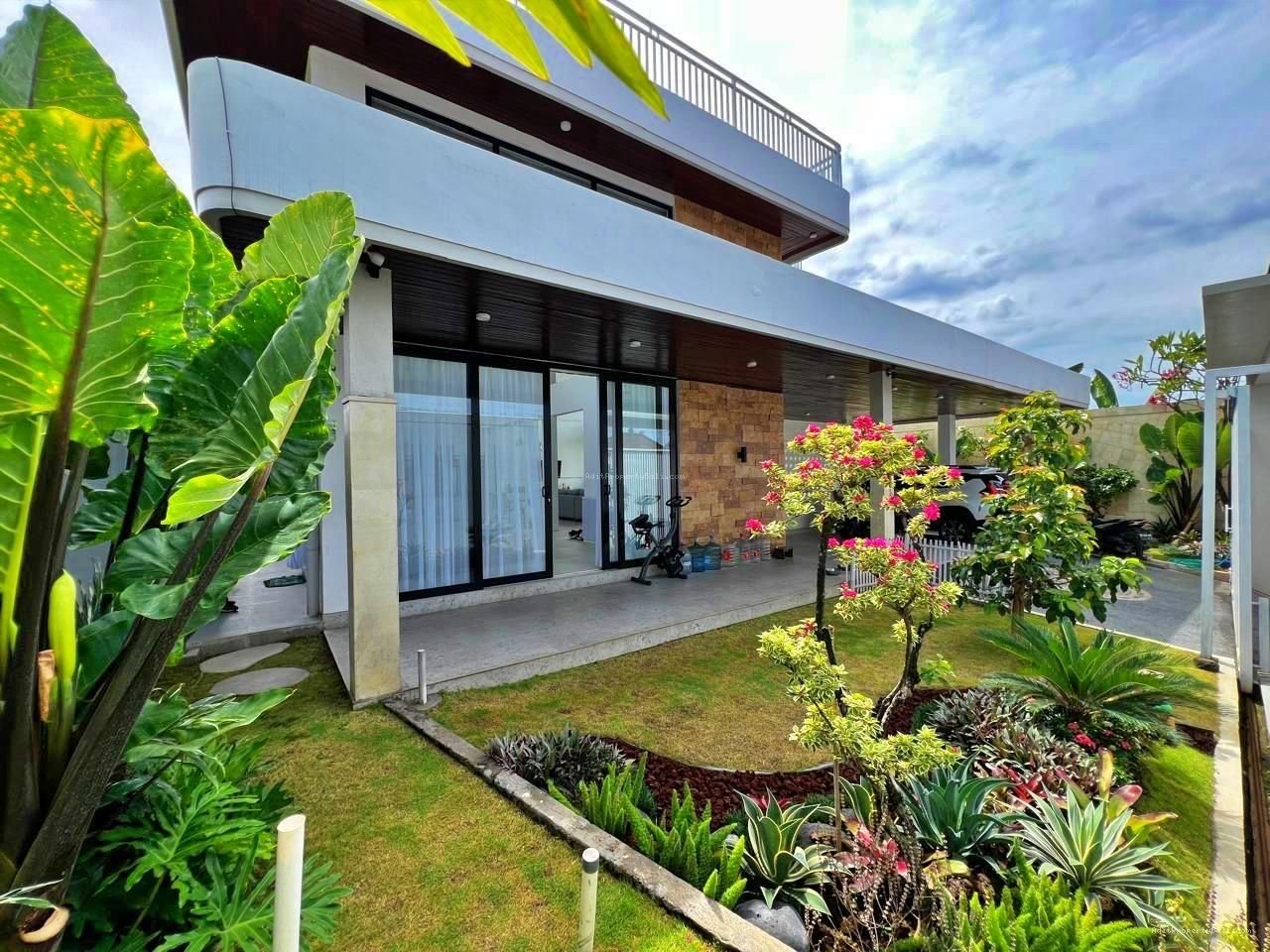 Villa View Sawah Bumbak Kerobokan Badung Bali