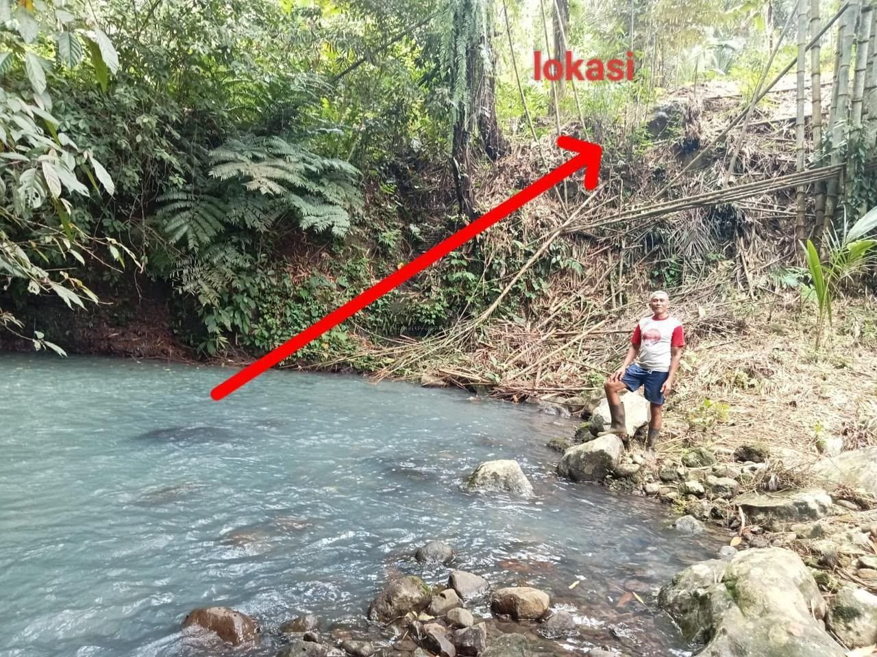 Tanah Tepi Air Terjun Wisata Gunung Salak Selemadeg Tabanan Bali