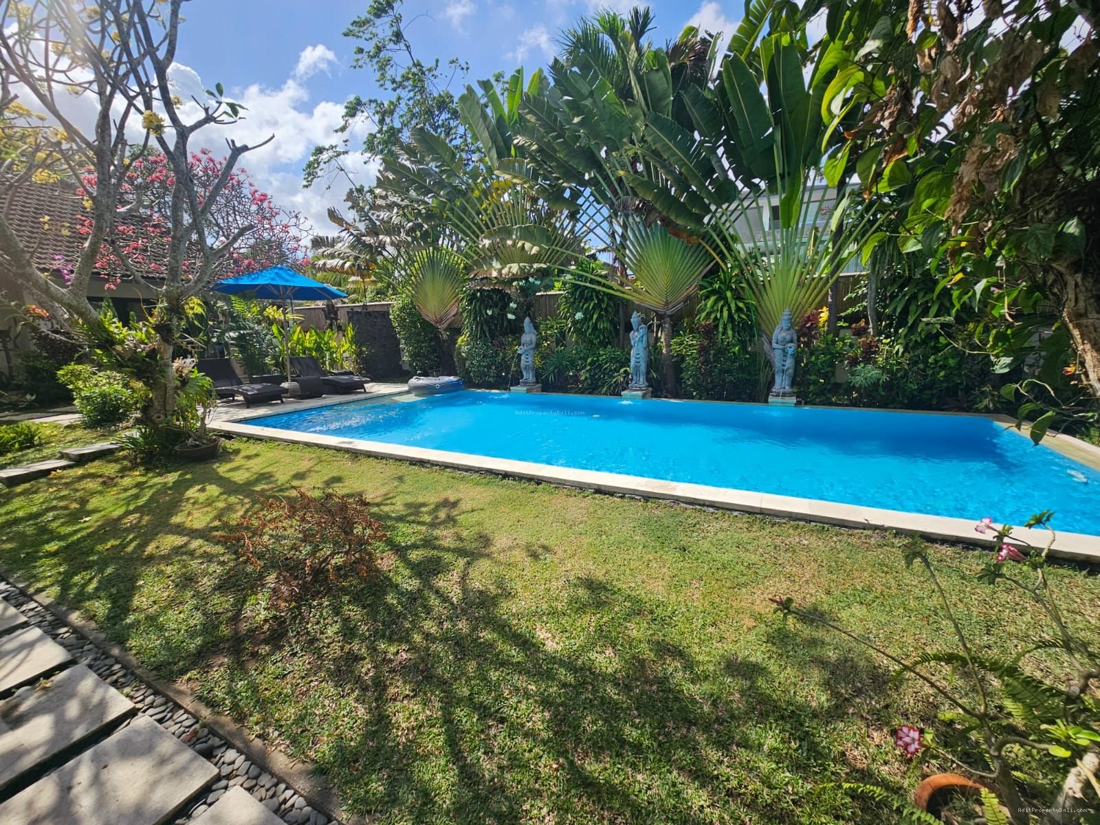 Villa lantai 1 umalas kerobokan bali
