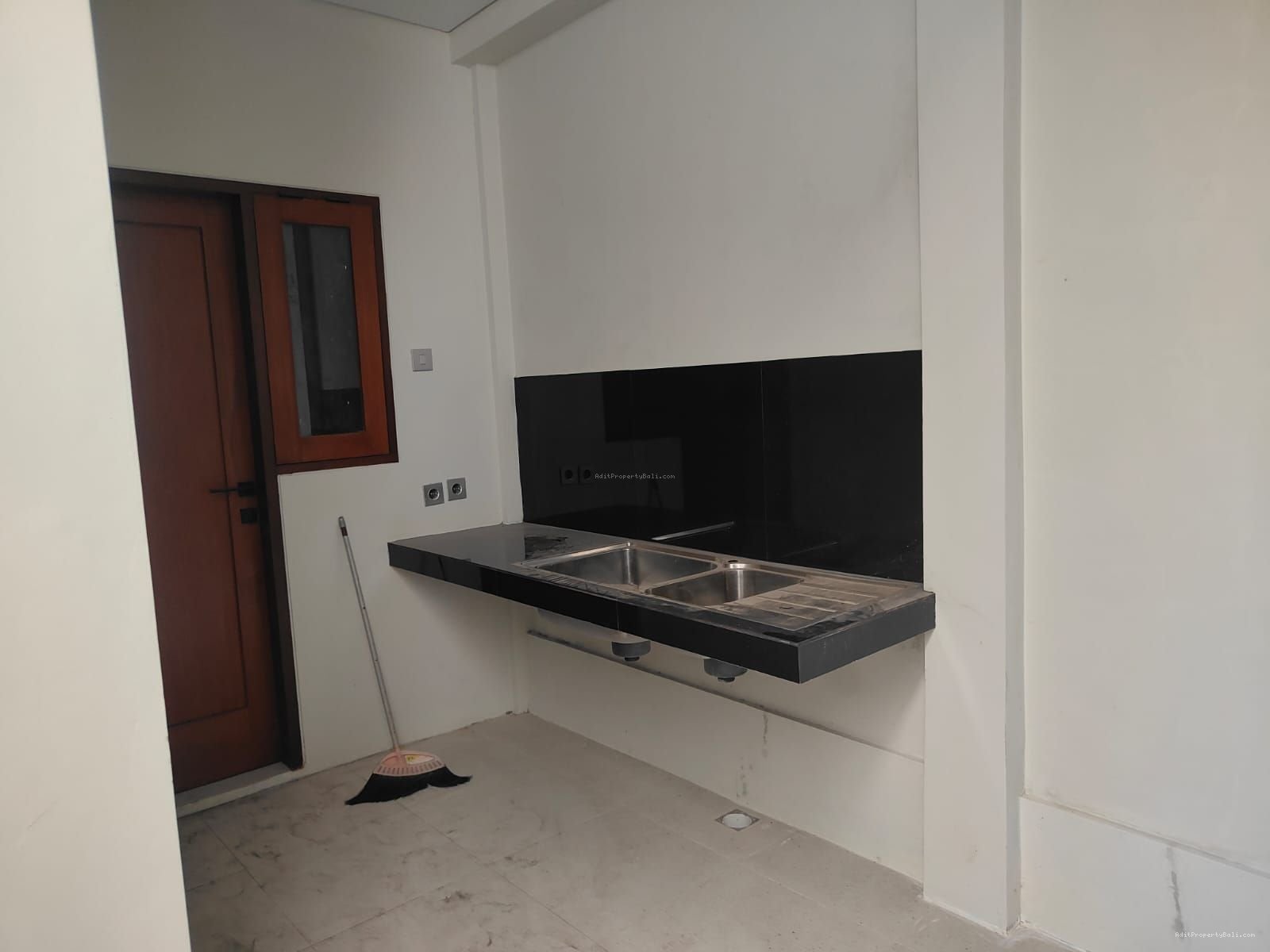 Rumah Baru Jalan Pulau Adi Teuku Umar Denpasar