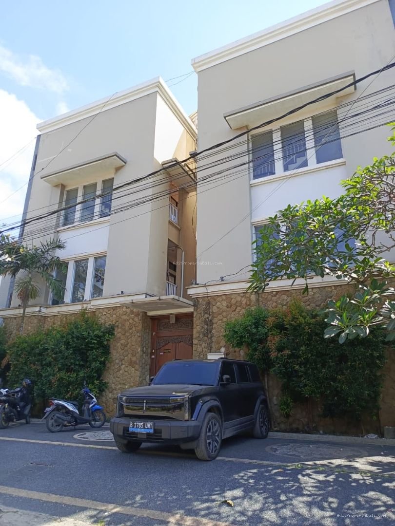 Kost pemuda renon bali