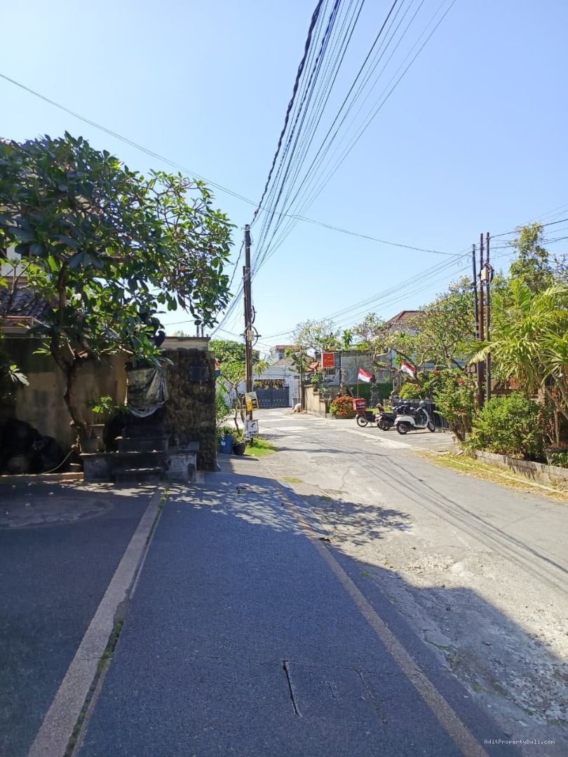 Kost pemuda renon bali