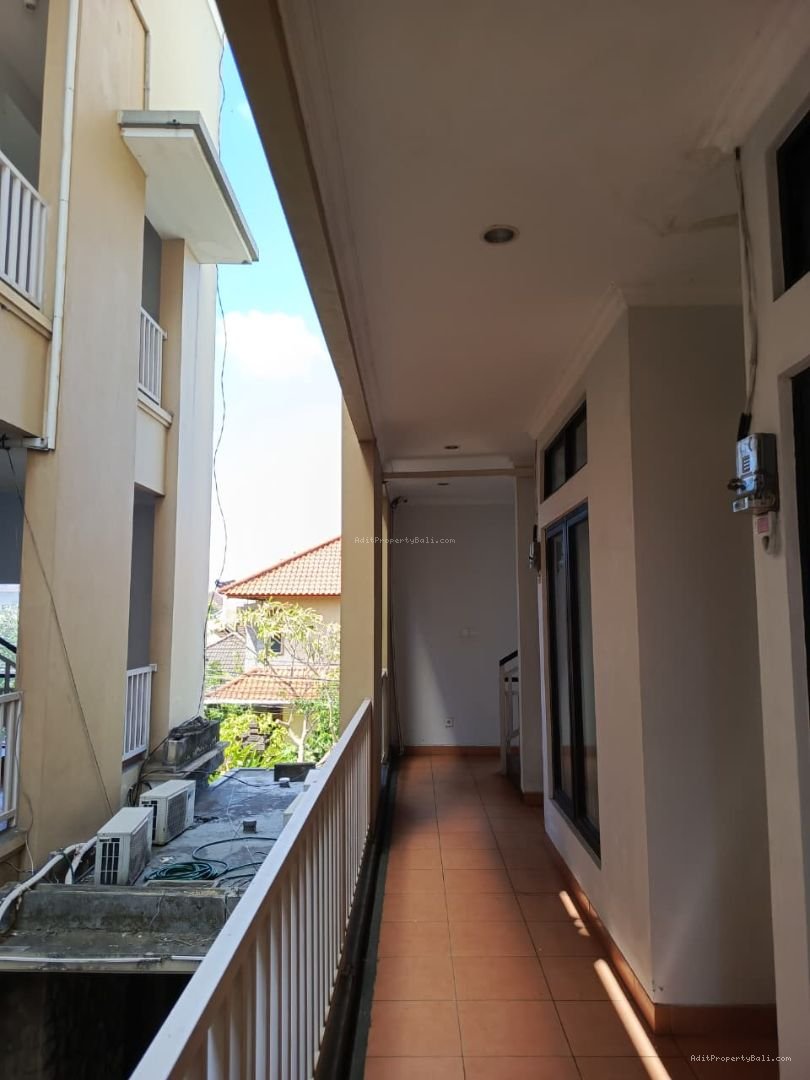 Kost pemuda renon bali
