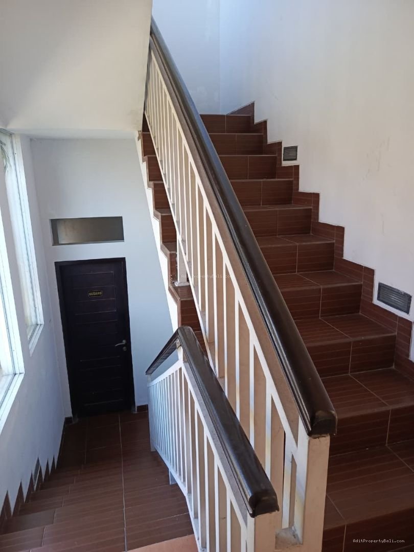 Kost pemuda renon bali