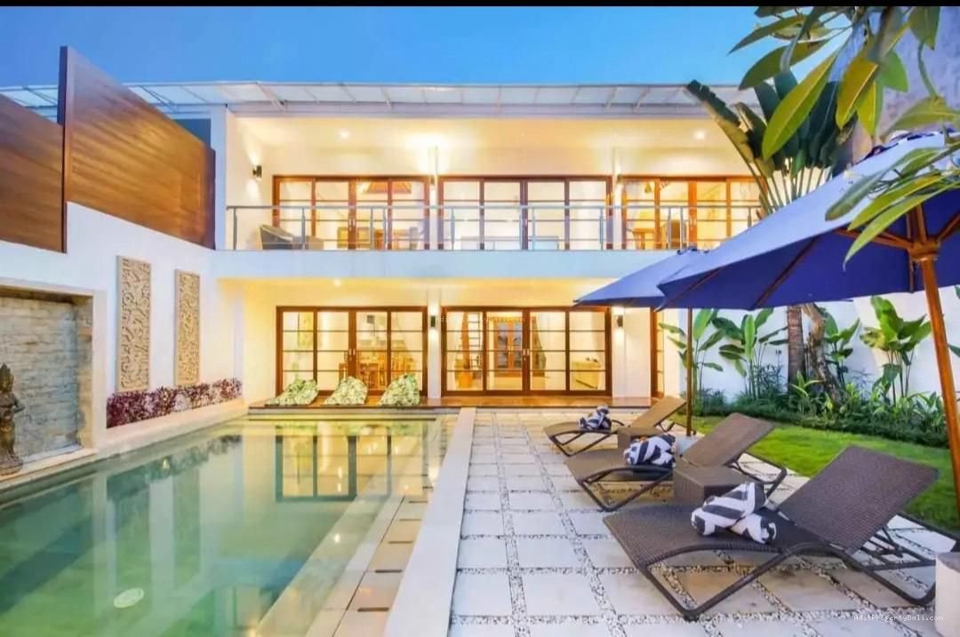 Villa modern kunti seminyak bali