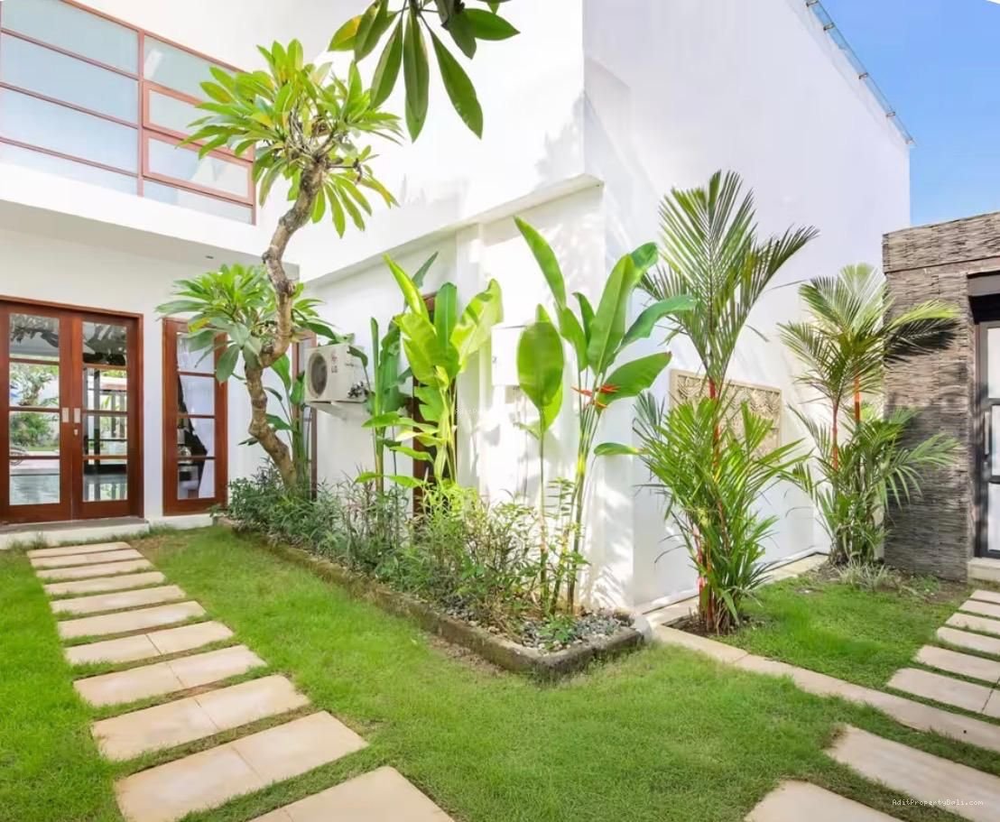 Villa modern kunti seminyak bali