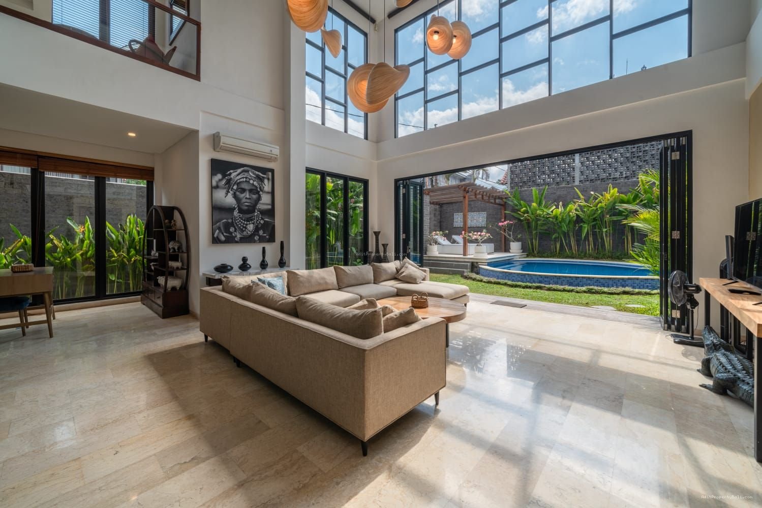 Villa modern semer kerobokan bali