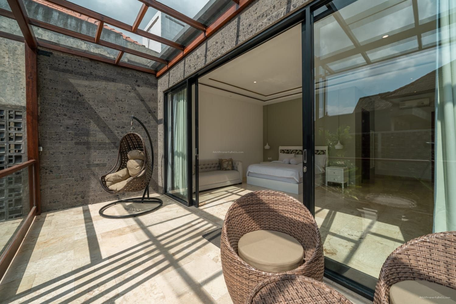 Villa modern semer kerobokan bali